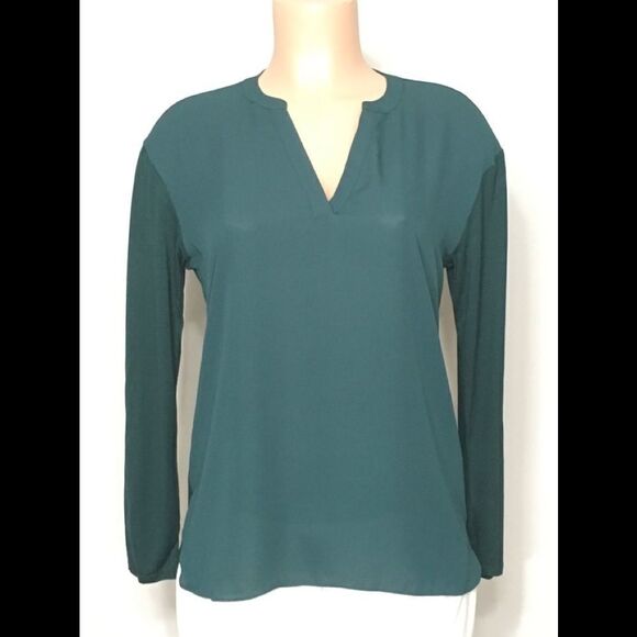 Green long sleeve top. NWOT - Picture 1 of 4